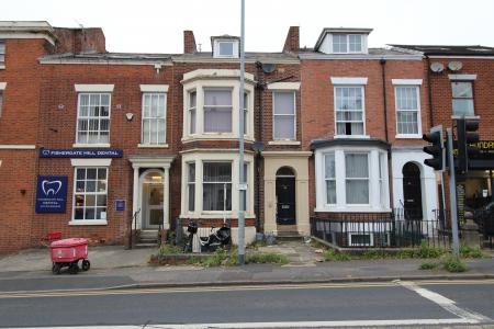 2 bedroom Flat to let in Fishergate Hill, Preston, PR1