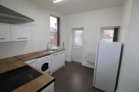 2 bedroom Flat to let in Fishergate Hill, Preston, PR1