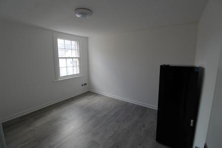 1 bedroom Flat to let in Latham Street, Preston, PR1