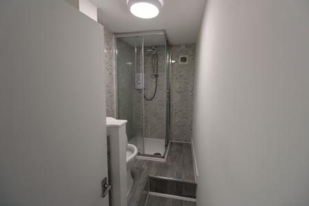 1 bedroom Flat to let in Latham Street, Preston, PR1