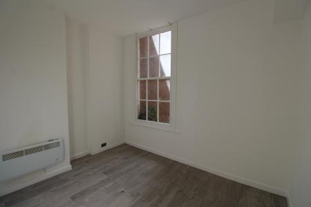 1 bedroom Flat to let in Latham Street, Preston, PR1