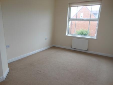 2 bedroom Flat to let in Great Park Drive, Leyland, PR25
