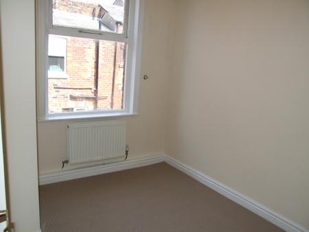 2 bedroom Terraced House to let in Lowndes Street, Preston, PR1