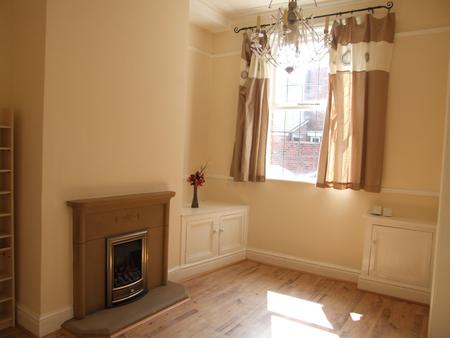2 bedroom Terraced House to let in Lowndes Street, Preston, PR1