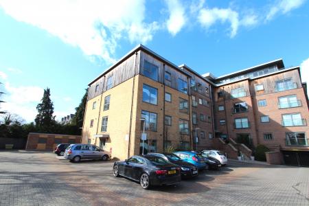 1 bedroom Flat for sale in 36 Southcote Lane, Reading, RG30