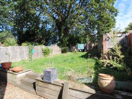 4 bedroom Semi-detached house for sale in Chieveley Close, Tilehurst, Reading, RG31