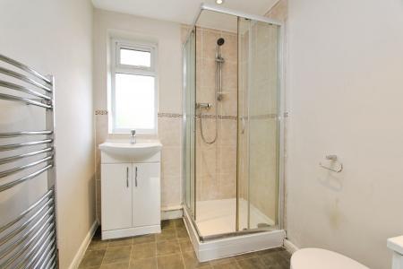 4 bedroom Semi-detached house for sale in Chieveley Close, Tilehurst, Reading, RG31