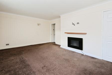 4 bedroom Semi-detached house for sale in Chieveley Close, Tilehurst, Reading, RG31