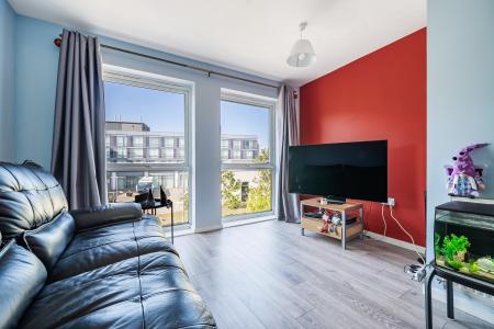 1 bedroom Flat for sale in Drake Way, Reading, RG2