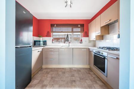 1 bedroom Flat for sale in Drake Way, Reading, RG2