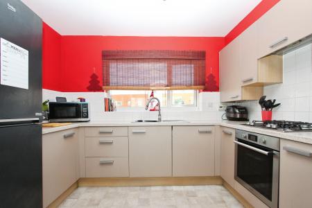 1 bedroom Flat for sale in Drake Way, Reading, RG2