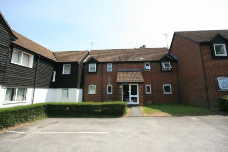 1 bedroom Flat for sale in Eeklo Place, Newbury, RG14