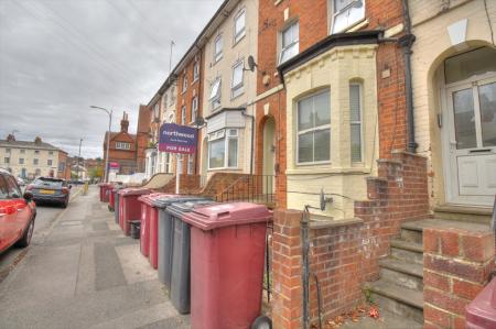1 bedroom Flat for sale in George Street, Reading, RG1