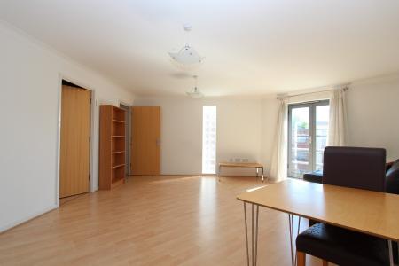 1 bedroom Flat for sale in Jubilee Square, Reading, RG1