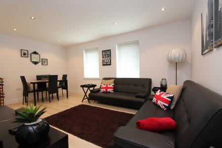 1 bedroom Flat for sale in Lindisfarne Way, Reading, Reading, RG2