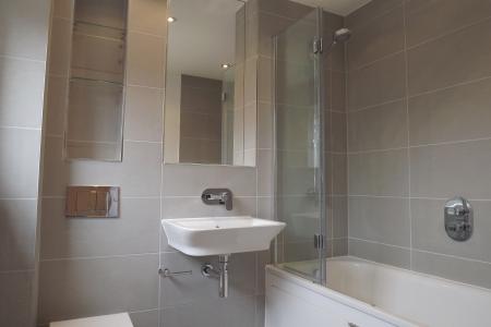 1 bedroom Flat for sale in Lindisfarne Way, Reading, Reading, RG2