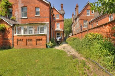 1 bedroom Flat for sale in London Road, Reading, Reading, RG1