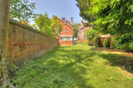 1 bedroom Flat for sale in London Road, Reading, Reading, RG1