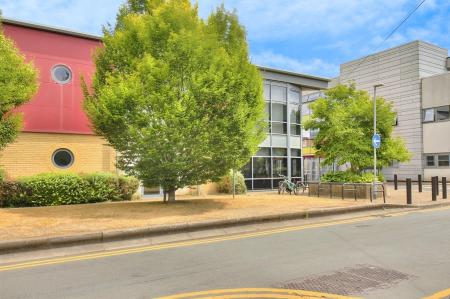 1 bedroom Flat for sale in Marie Davis Court, Reading, RG1