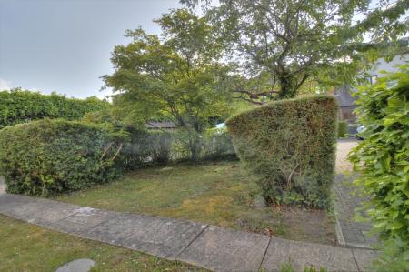 1 bedroom Flat for sale in Meadow Lane, Pangbourne, RG8