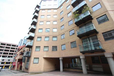 1 bedroom Flat for sale in Merchants Place, Reading, Reading, RG1