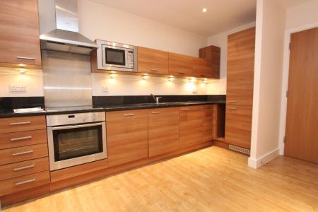 1 bedroom Flat to let in Merchants Place, Reading, RG1