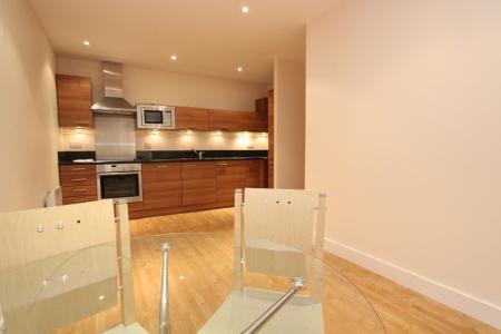 1 bedroom Flat to let in Merchants Place, Reading, RG1