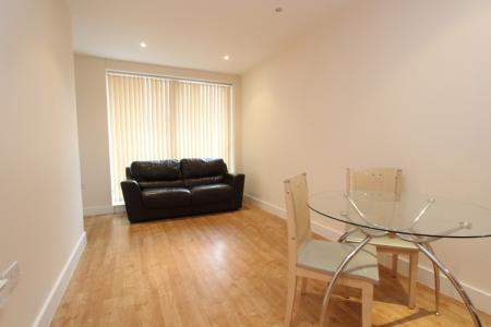 1 bedroom Flat to let in Merchants Place, Reading, RG1