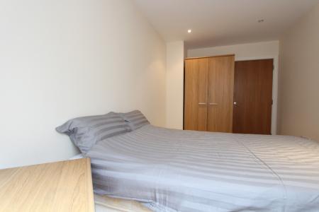 1 bedroom Flat to let in Merchants Place, Reading, RG1
