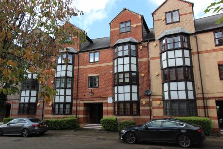 1 bedroom Flat to let in Maltings Place, Reading, RG1