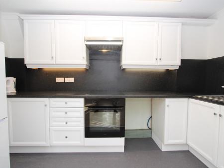 2 bedroom Flat to let in Upper Crown Street, Reading, RG1