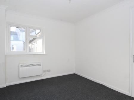 2 bedroom Flat to let in Upper Crown Street, Reading, RG1
