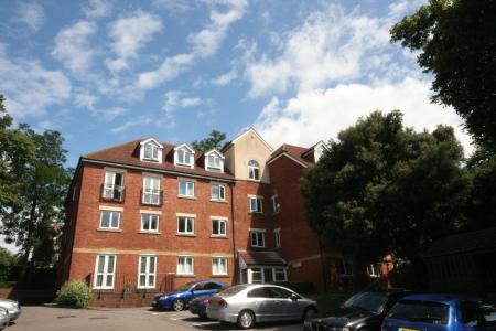2 bedroom Flat to let in Coley Avenue, Reading, Reading, RG1