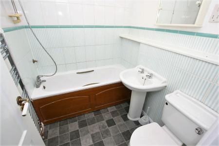 2 bedroom Flat to let in Coley Avenue, Reading, Reading, RG1