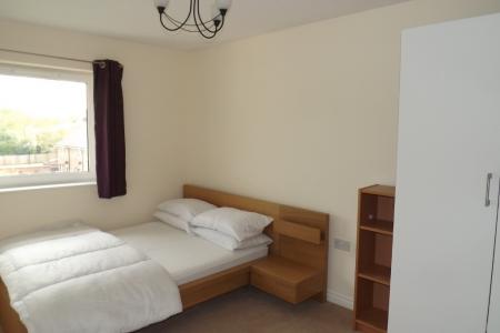 2 bedroom Flat to let in Amersham Road, Caversham, Reading, RG4