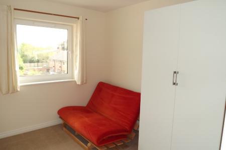2 bedroom Flat to let in Amersham Road, Caversham, Reading, RG4
