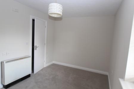 2 bedroom Flat to let in Queens Road, Reading, RG1