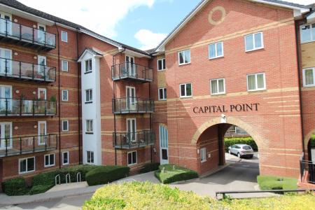 2 bedroom Flat to let in Temple Place, Reading, RG1
