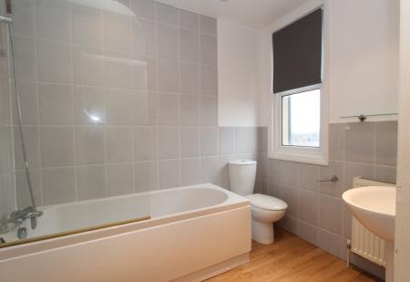 1 bedroom Flat to let in Tilehurst Road, Reading, RG30