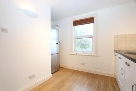 1 bedroom Flat to let in Tilehurst Road, Reading, RG30
