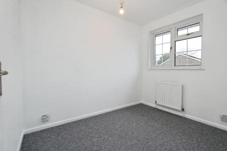 4 bedroom Semi-detached house to let in Bathurst Road, Winnersh, RG41