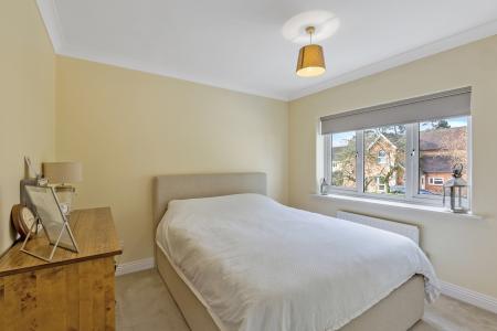 4 bedroom Detached house for sale in Hunters Way, Spencers Wood, Reading, RG7