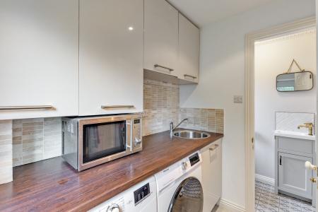 4 bedroom Detached house for sale in Hunters Way, Spencers Wood, Reading, RG7