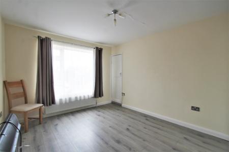 4 bedroom Detached house to let in Cockney Hill, Tilehurst, Reading, RG30