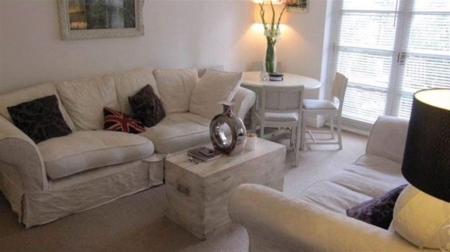 2 bedroom Flat to let in 115 London Street, Reading, RG1