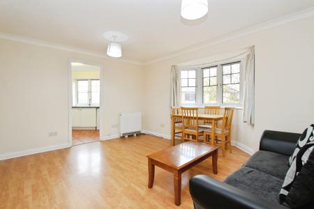 3 bedroom Flat for sale in New Bright Street, Reading, Reading, RG1