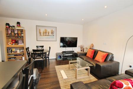 2 bedroom Flat for sale in Rushley Way, Reading, RG2