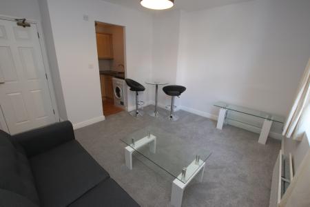 1 bedroom Flat to let in South Street, Reading, Reading, RG1