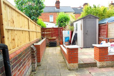 3 bedroom Terraced House to let in Belmont Road, Reading, Reading, RG30