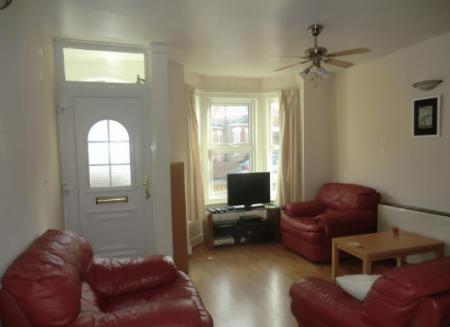 3 bedroom Terraced House to let in Belmont Road, Reading, Reading, RG30
